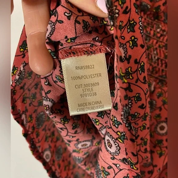 FLORAL Tunic (S) Relaxed V-neck with Butterfly Sleeve, Signed Back/Belted Waist - Picture 7 of 11